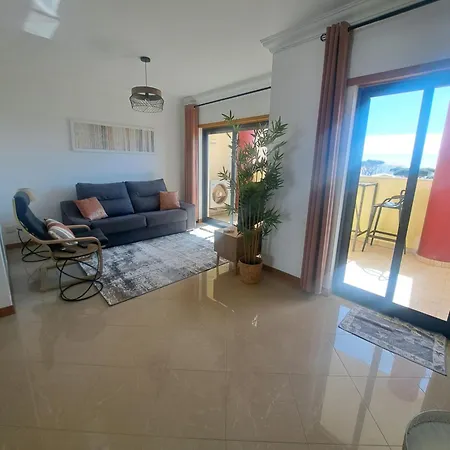 Apartmán Lovely 1bdr Penthouse With Sea View -